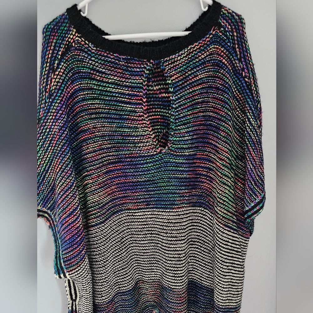 Colorful Poncho/sweater - Picture 2 of 4